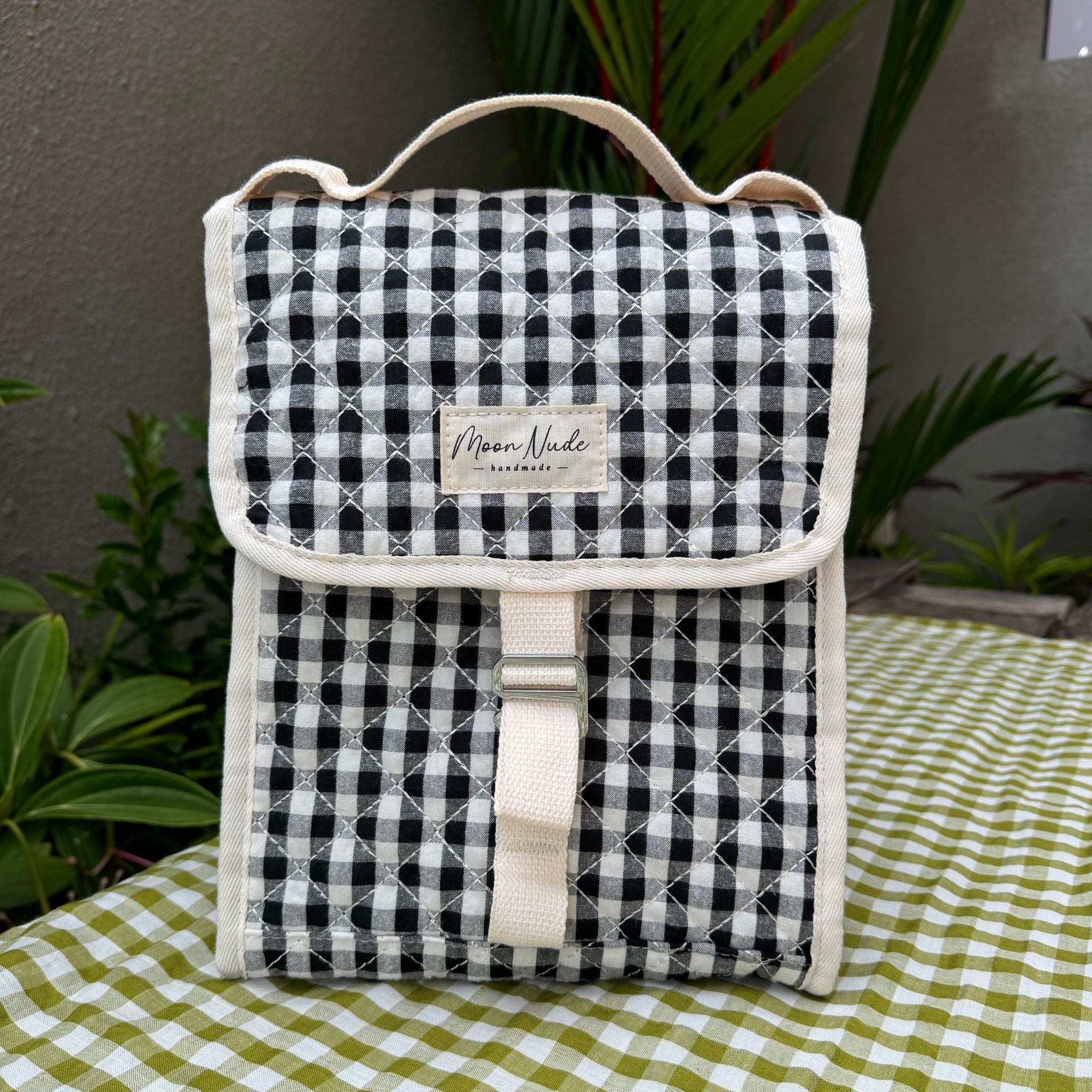 Classic Lunch Bag - Image 5