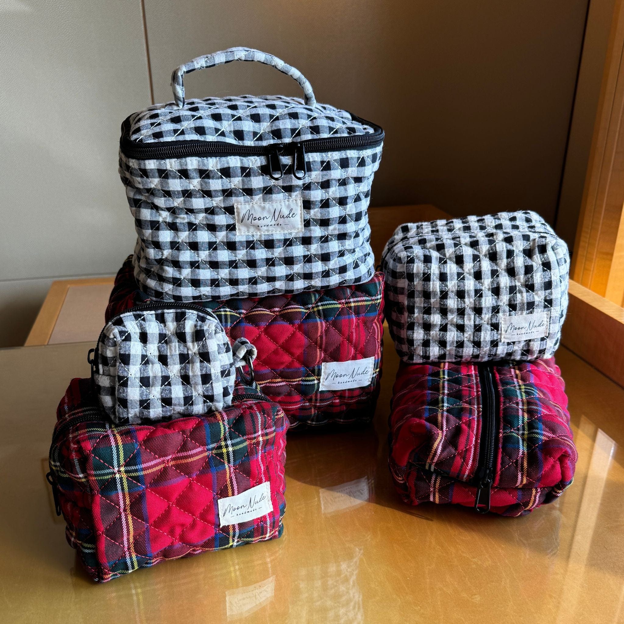 Classic Vanity Bag - Image 5